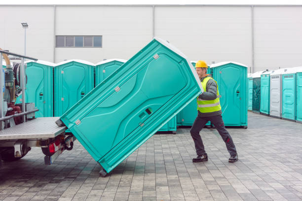Best Luxury portable toilet rental  in Coldstream, KY